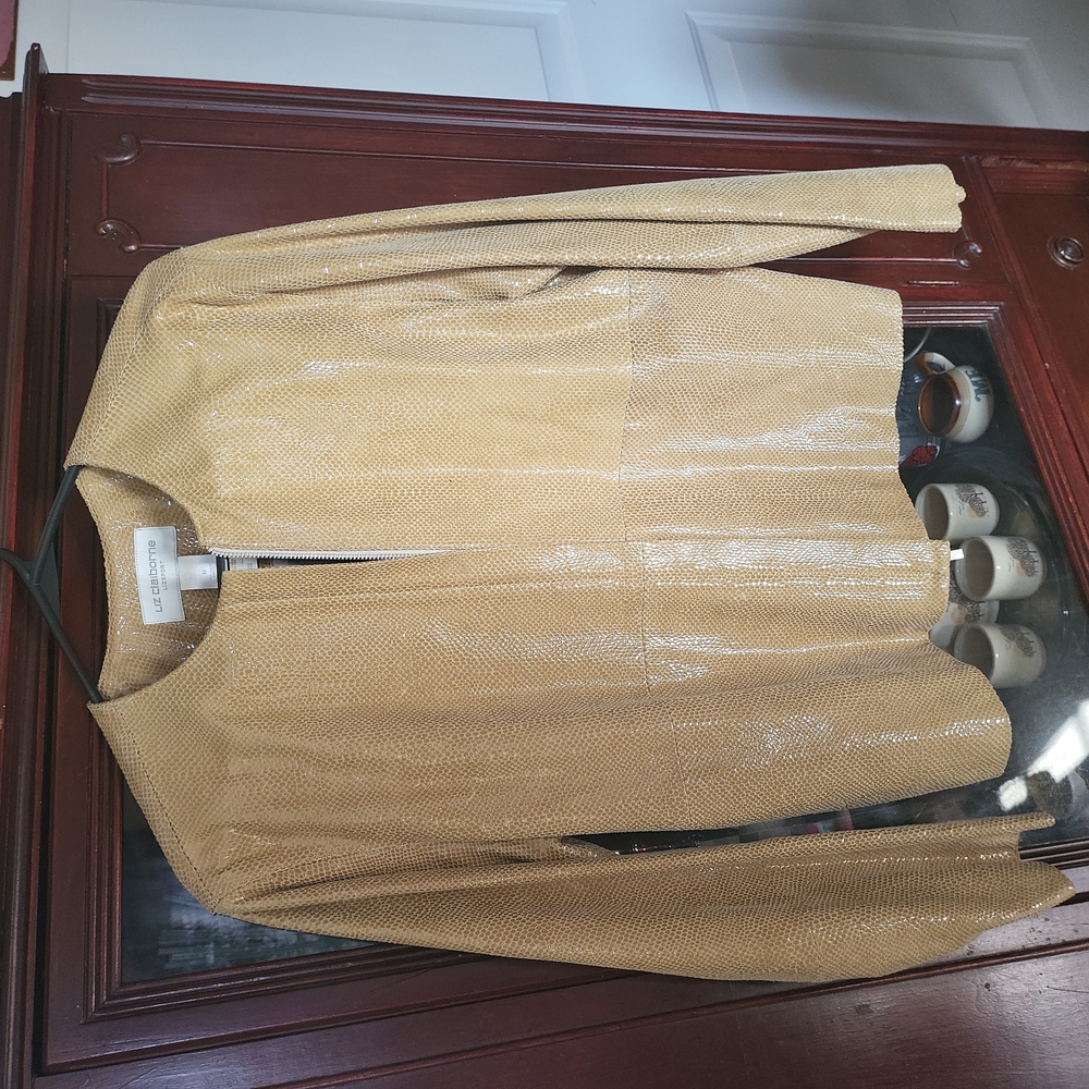 Ladies jacket.... Dinner wear...Liz Claiborne..med. gold shimmer